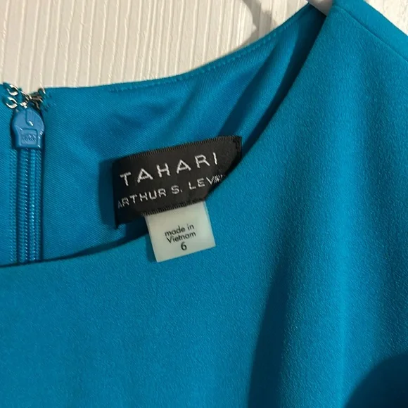 PRICE REDUCED!! NWT! Tahari Sleeveless Dress - Picture 4 of 8